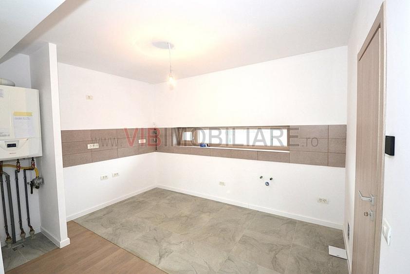 Casă cu 4 camere cu Canalizare în Odăi