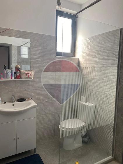 Casă cu 4 camere în Berceni