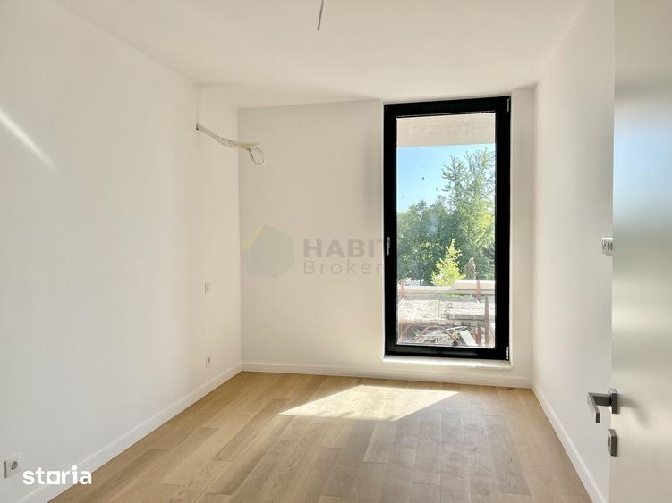 Apartament cu 3 camere decomandat în Tunari