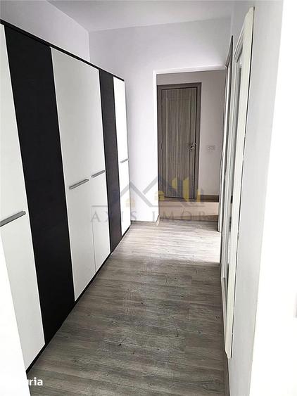 Apartament cu 3 camere semidecomandat în Unirii Sud
