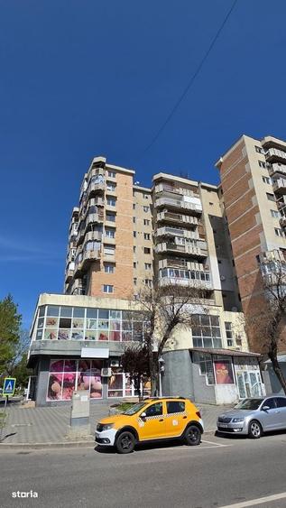 Apartament cu 3 camere în Est