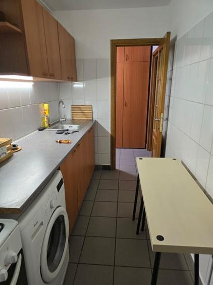 Garsonieră decomandată în Berceni