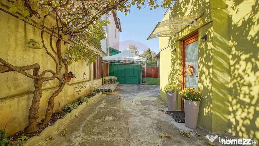 Apartament cu 2 camere decomandat în 13 Decembrie