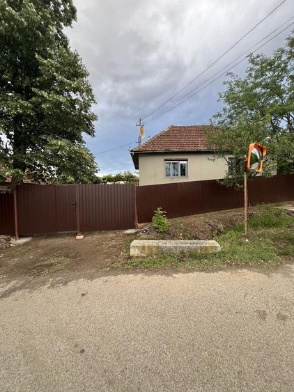 Casă cu 3 camere în Ban