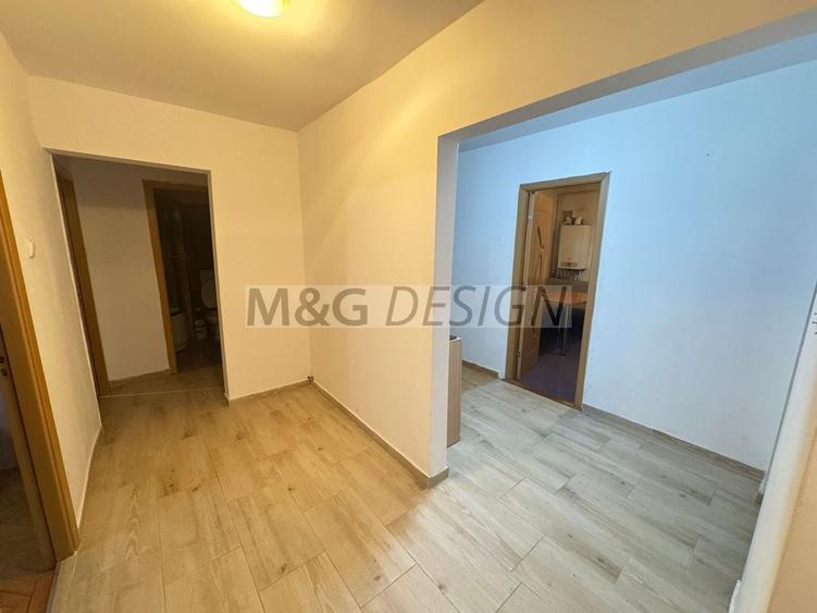 Apartament cu 3 camere decomandat în Complex Studențesc