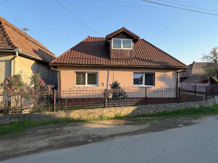 Casă cu 3 camere cu Teren 300 Mp în Mihai Viteazu