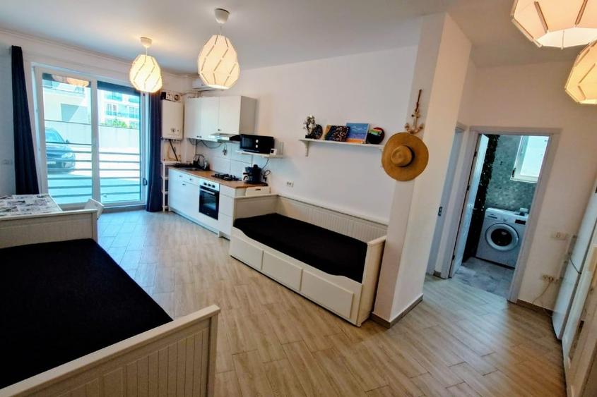 Apartament cu 2 camere semidecomandat, mobilat în Nord