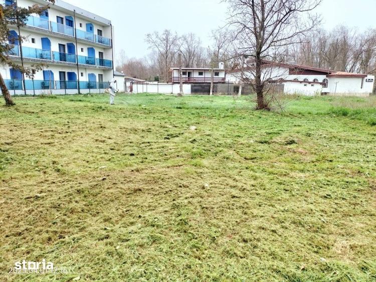 Teren de 1048 mp, în Central