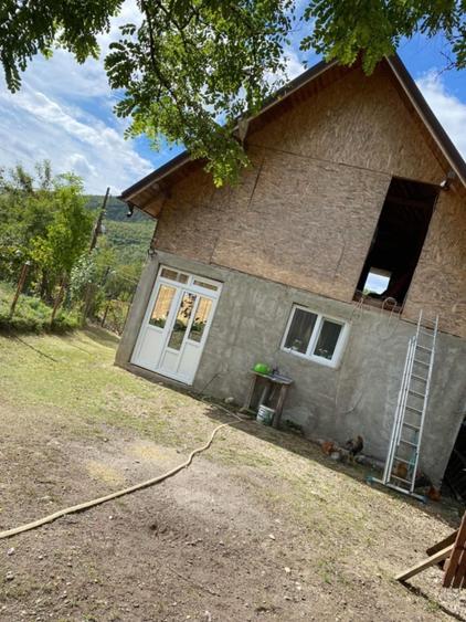 Casă cu 3 camere în Iedera