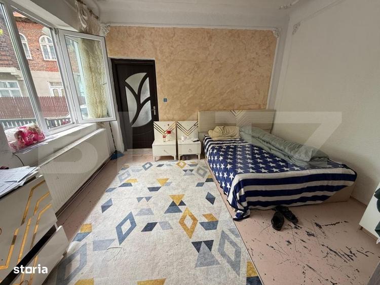 Casă cu 4 camere în Fundeni