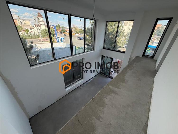 Casă individuală cu 6 camere cu Teren 376 Mp în Micro 14