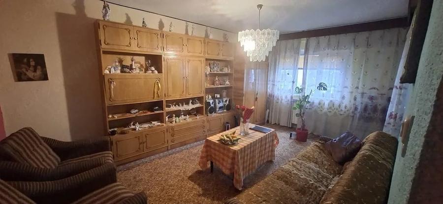 Apartament cu 3 camere decomandat în C5