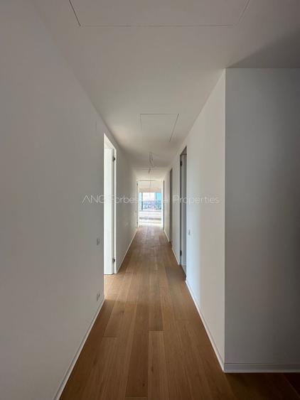 Apartament cu 5 camere decomandat în Floreasca