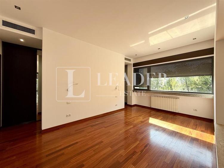 Apartament cu 4 camere decomandat, mobilat în Dorobanți