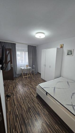 Garsonieră decomandată în Narcisa