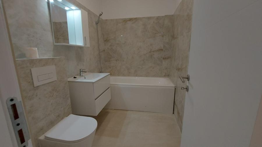 Apartament cu 2 camere semidecomandat în Central