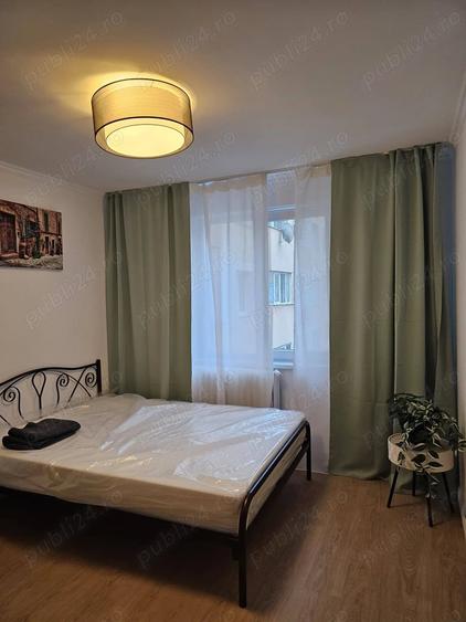 Apartament cu 3 camere decomandat, mobilat în Crângași