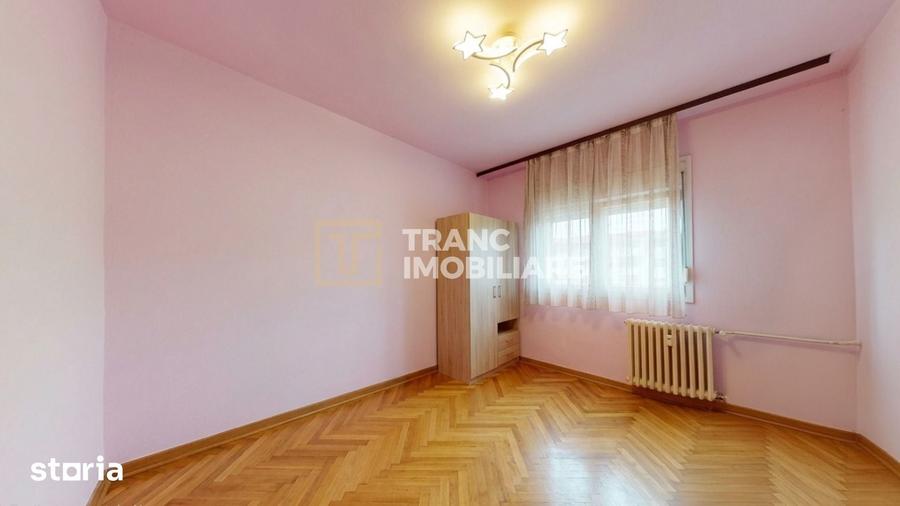 Apartament cu 3 camere decomandat, mobilat în Aurel Vlaicu
