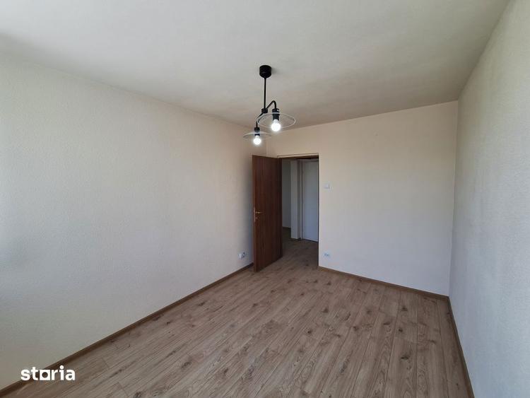 Apartament cu 2 camere semidecomandat, mobilat în Pajura