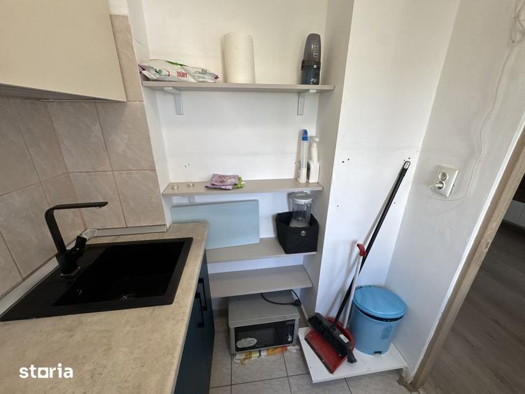 Garsonieră decomandată, mobilată în Ozana