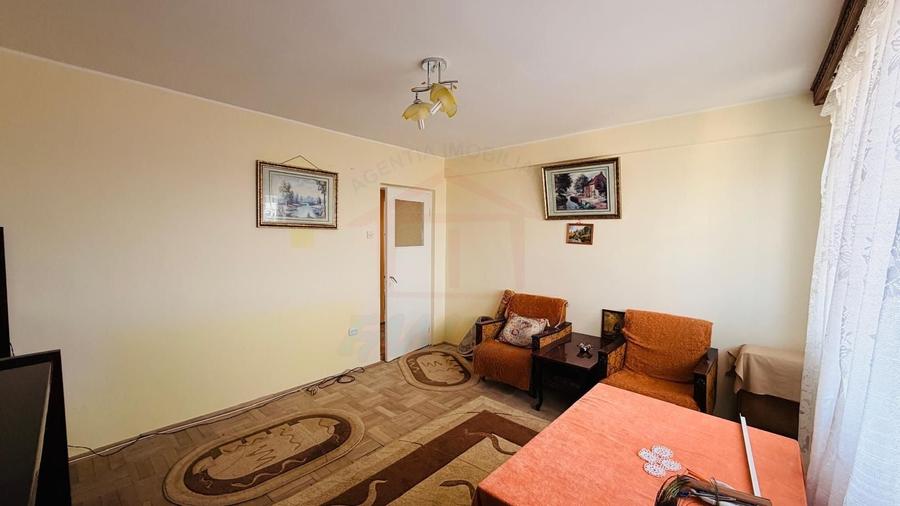 Apartament cu 2 camere decomandat în Micro 19