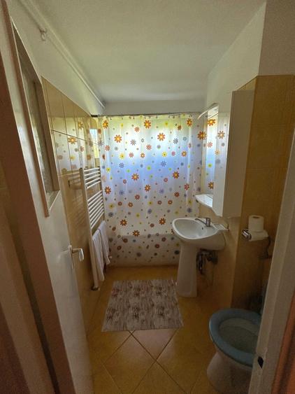 Apartament cu 2 camere semidecomandat în Medicină