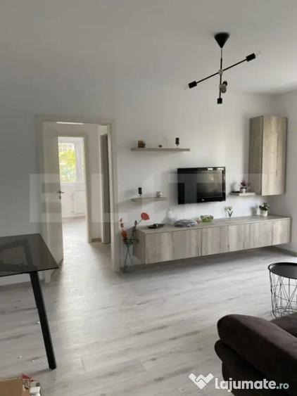 Apartament cu 2 camere decomandat în Astra
