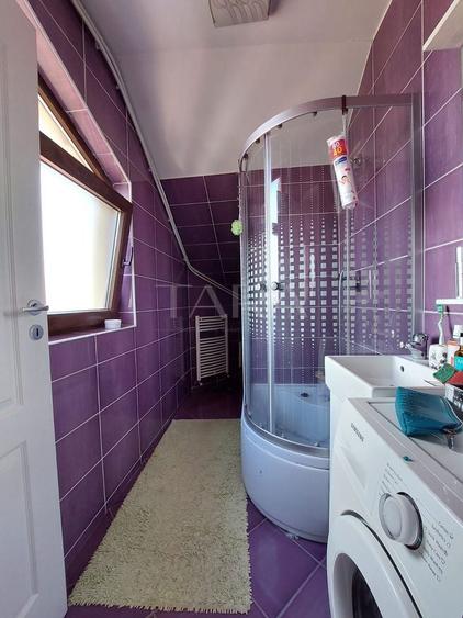 Apartament cu 4 camere semidecomandat, mobilat în Florești