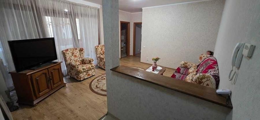 Apartament cu 2 camere decomandat în Exterior Vest