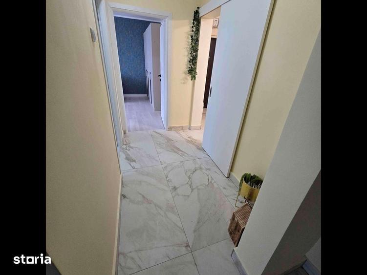 Apartament cu 3 camere decomandat în Giurgiului