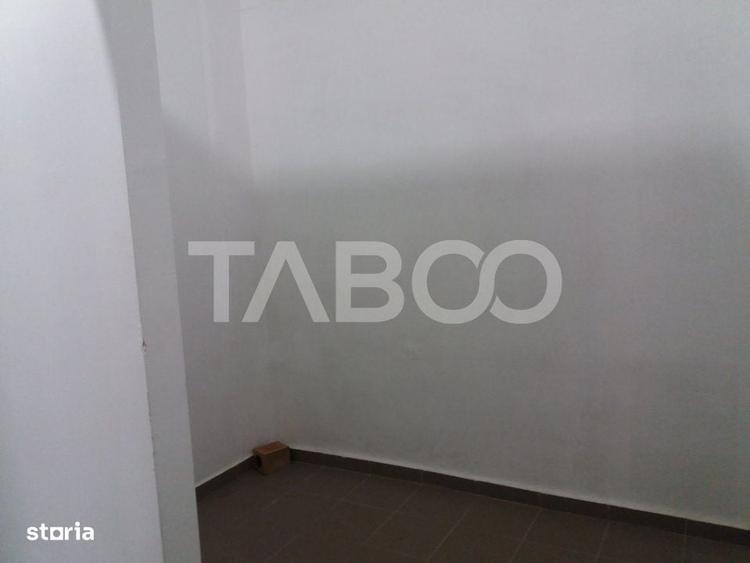 Spațiu comercial, de 80 mp, în Central