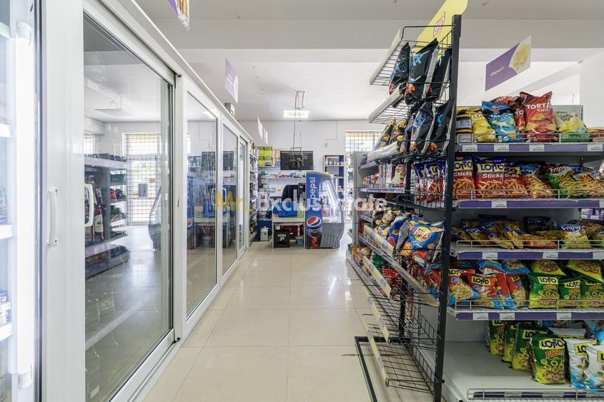 Spațiu comercial, de 230 mp, în Tărtășești