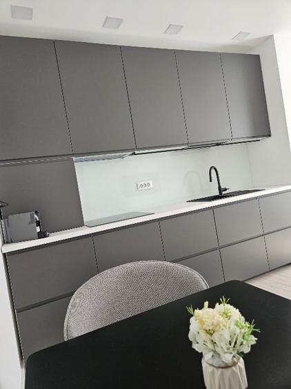Apartament cu 2 camere decomandat, mobilat în Dumbrăvița
