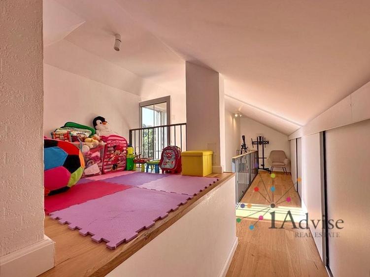 Apartament cu 4 camere decomandat, mobilat în Brașovul Vechi