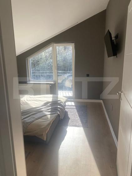 Apartament cu 3 camere semidecomandat, mobilat în Florești