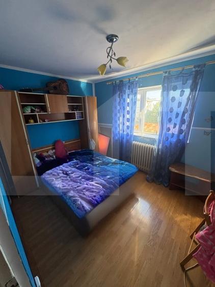 Apartament cu 3 camere decomandat, mobilat în Sud-Vest