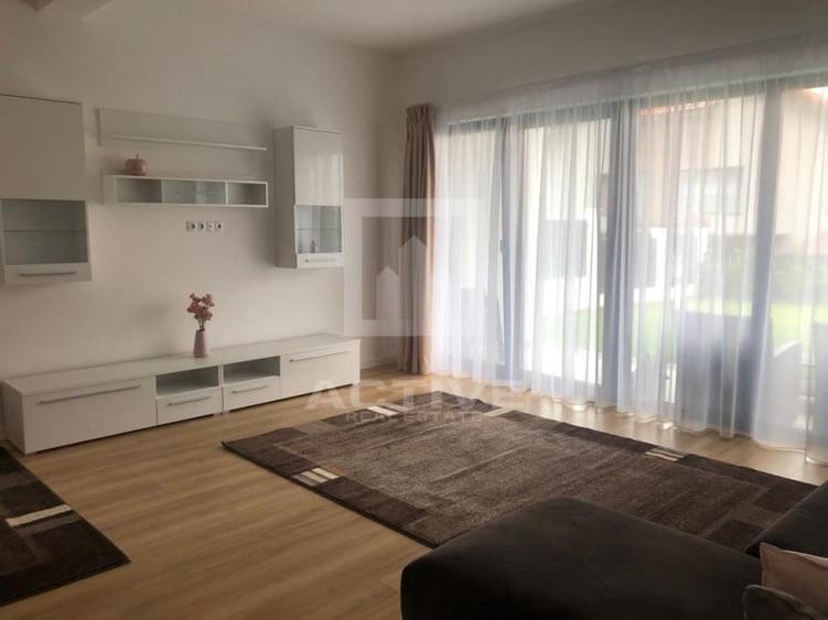 Duplex cu 4 camere cu Canalizare în Europa
