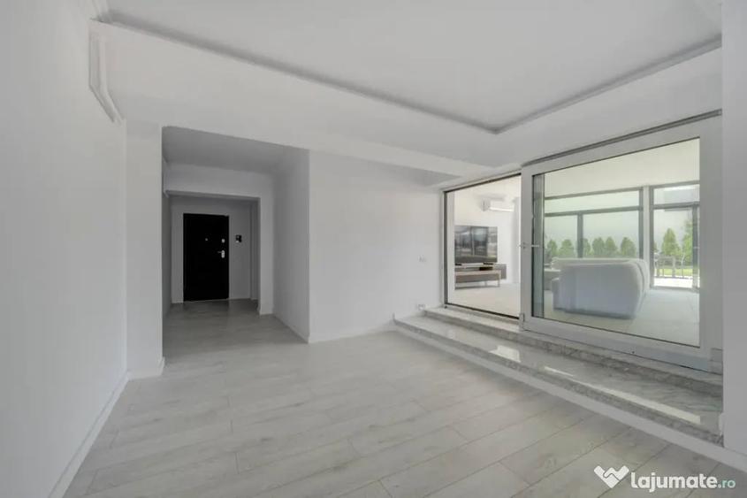 Apartament cu 6 camere decomandat în Timpuri Noi