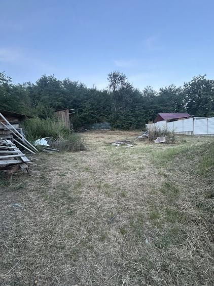 Casă cu 2 camere cu Teren 1000 Mp în Miroslovești