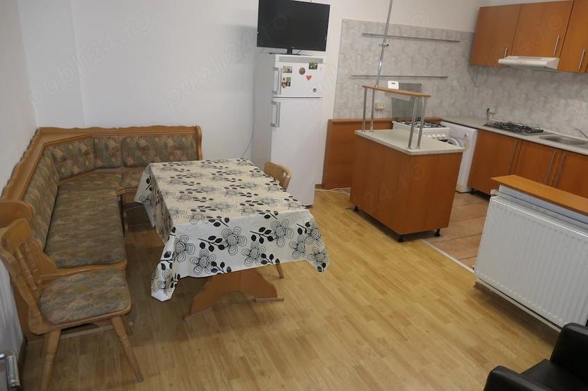 Garsonieră decomandată în Central