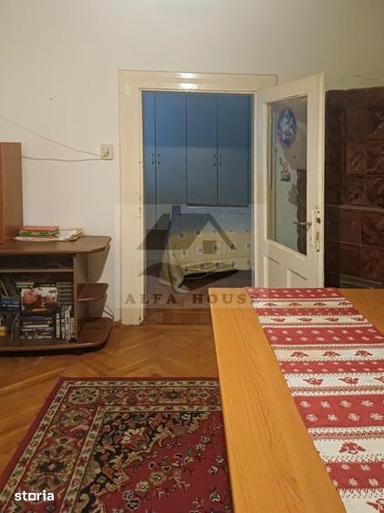 Apartament cu 4 camere decomandat în Sânpetru