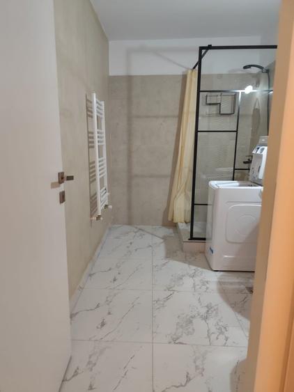 Apartament cu 2 camere semidecomandat în Dâmbul Rotund
