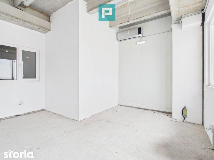 Spațiu comercial, de 524 mp, în Sânandrei