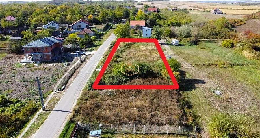 Teren Construcții intravilan de 1224 mp, în Sud