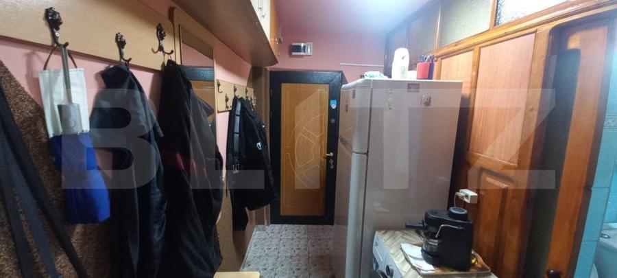 Apartament cu 2 camere semidecomandat, mobilat în Calea Moldovei