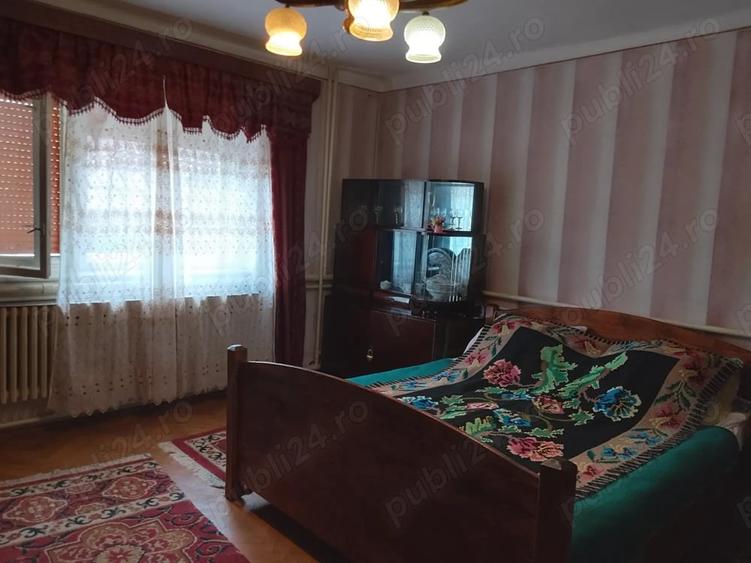 Casă cu 2 camere în Sânmihaiu Almașului