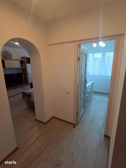 Apartament cu 2 camere semidecomandat în Gorjului