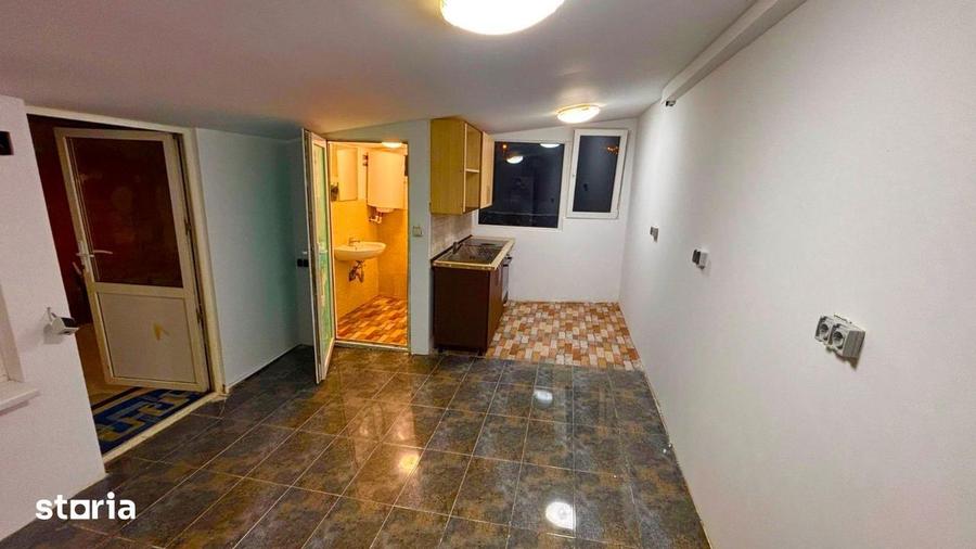 Casă cu 4 camere cu Teren 460 Mp în Sălăjan