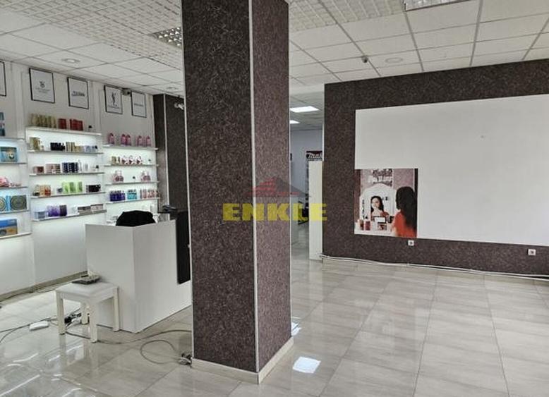 Spațiu comercial, de 190 mp, în Central