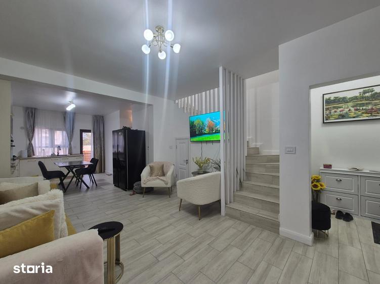 Casă cu 3 camere cu Teren 110 Mp în Central